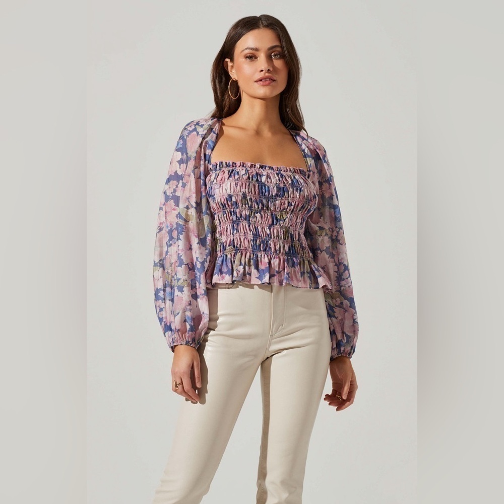 ASTR The Label Nicolette Square Neck Smocked Long Puff Sleeve Floral Pink Purple